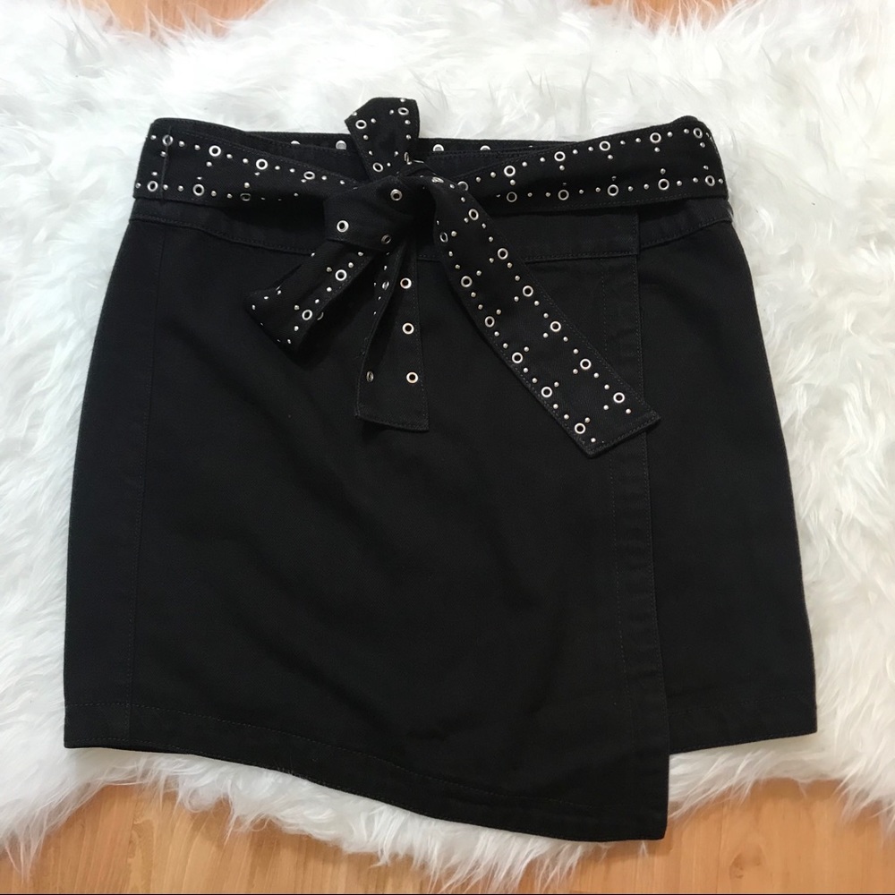 Rosie HW x PAIGE Valentine Studded Skirt Size 28